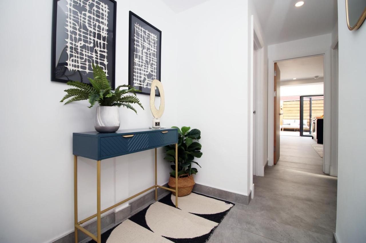 New Spacious 2 Bed Getaway - Private Courtyard! - Underfloor Heating Cardiff Dış mekan fotoğraf