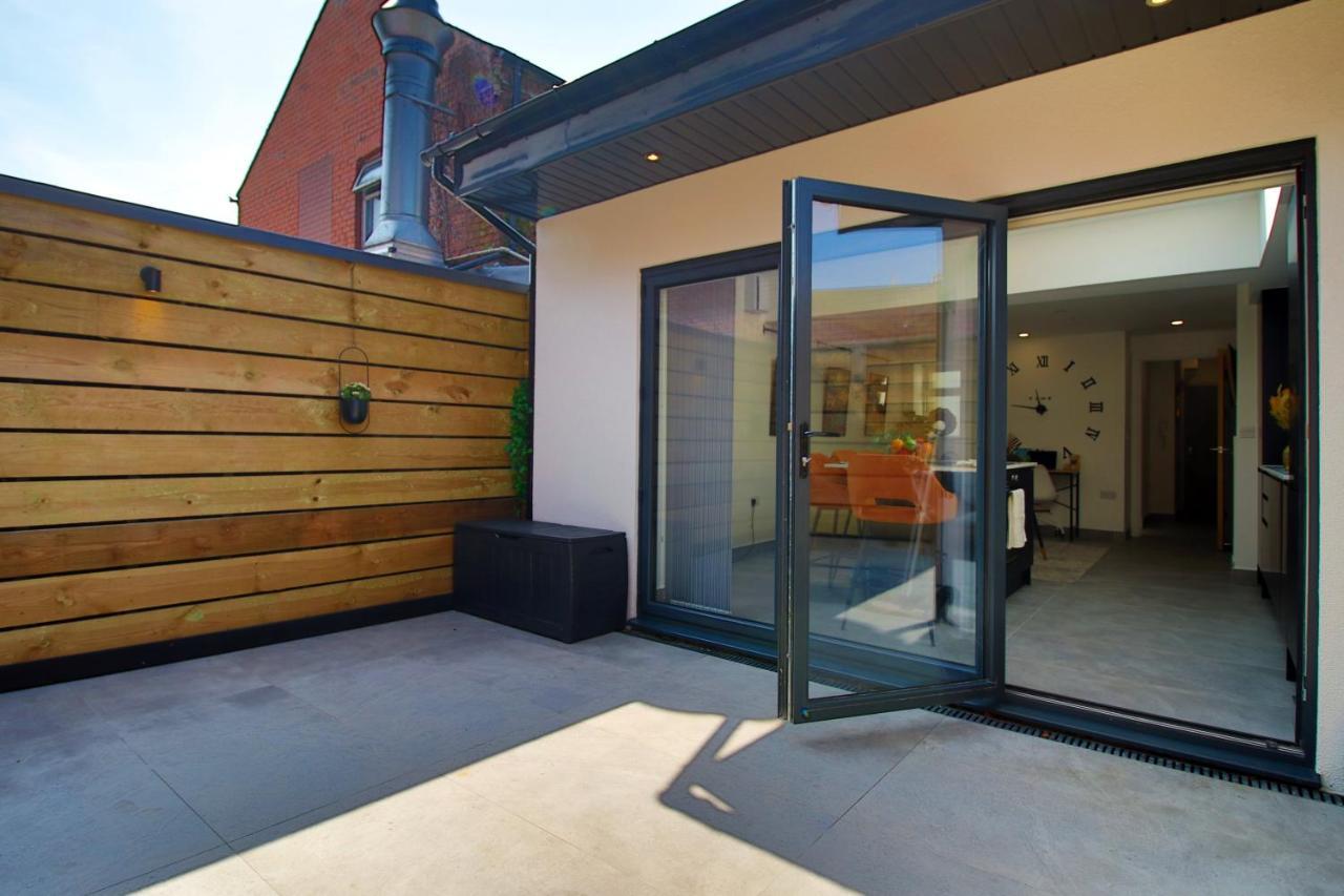 New Spacious 2 Bed Getaway - Private Courtyard! - Underfloor Heating Cardiff Dış mekan fotoğraf